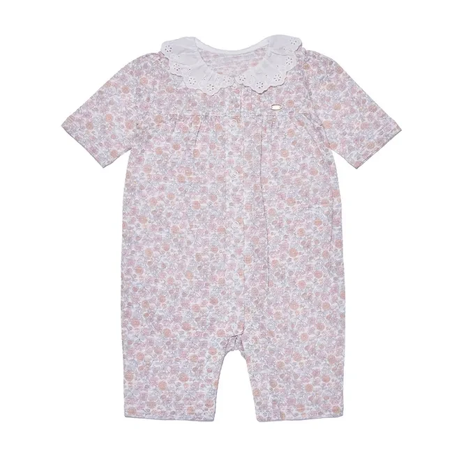 Little Ground, the premium baby and children’s wear store from South Korea.